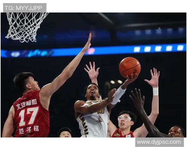 今天CBA广厦对阵深圳精彩直播全程回顾与赛后分析